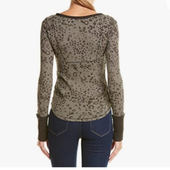 Free People Davis Printed Henley Thermal Top green size M‎ NWOT waffle - Picture 2 of 5